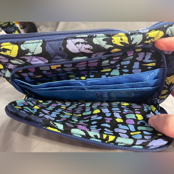 Vera Bradley Little Hipster - Picture 5 of 6